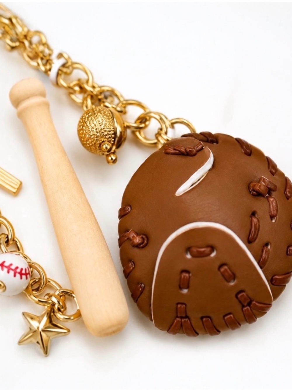 eye candy White & Red Baseball Bag Charm Key Chain - Picture 4 of 4